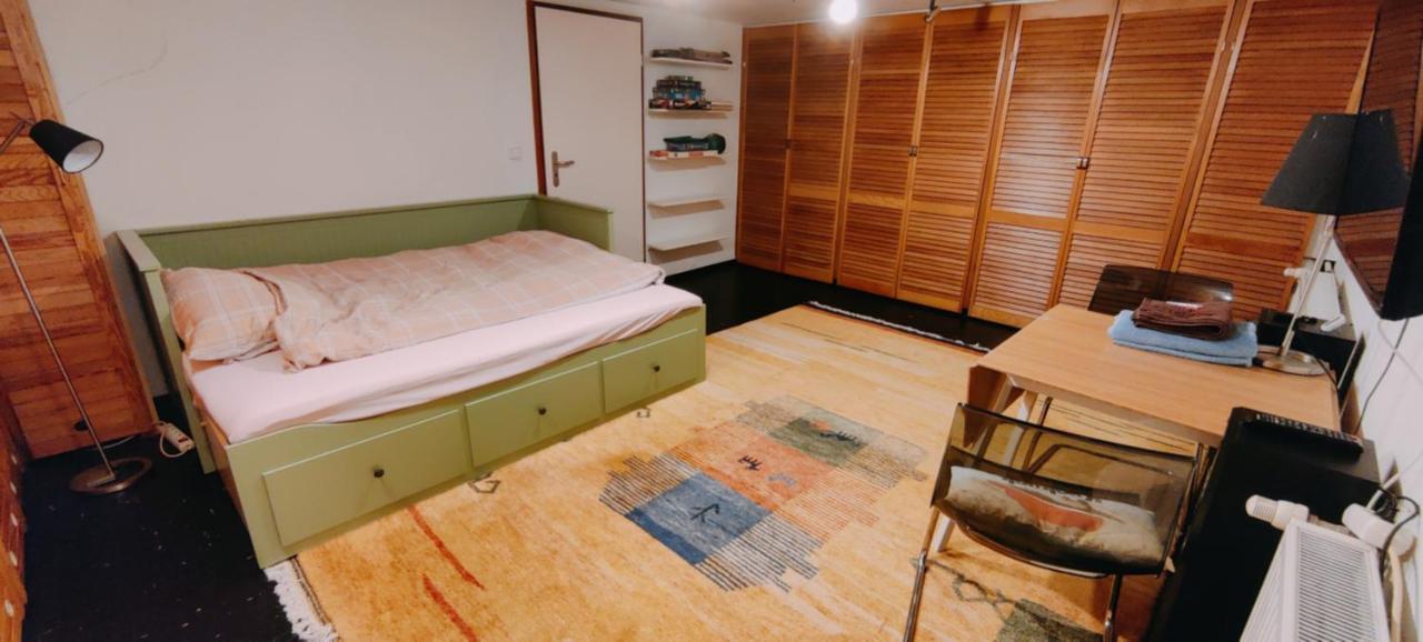 Comfort Koelnmesse: Spacious With Free Parking & Wi-fi Guest house *